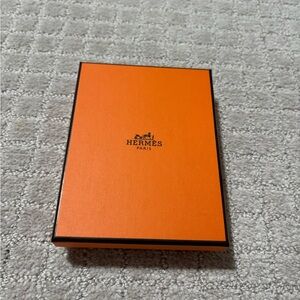 Hermès Signature Orange Gift Box